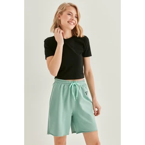 Belden Lastikli Bağcıklı Şort