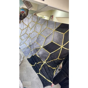 Meka Home Siyah Piramit Model Kadife Lastikli Halı Örtüsü