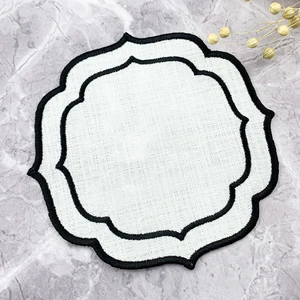 Siyah Renkli Çift Sargı Nakışlı Kokteyl Peçetesi