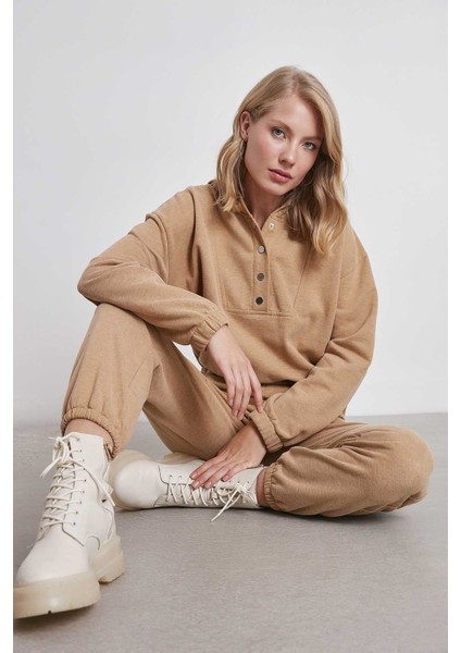 Yaka Çıtçıt Kol Etek Ucu Lastikli Sweatshirt