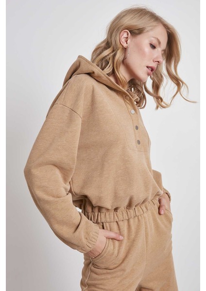 Yaka Çıtçıt Kol Etek Ucu Lastikli Sweatshirt indirimleri