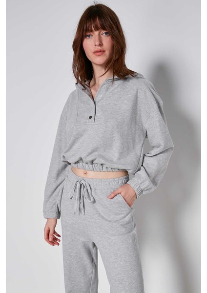 Yaka Çıtçıt Kol Etek Ucu Lastikli Sweatshirt fiyatları