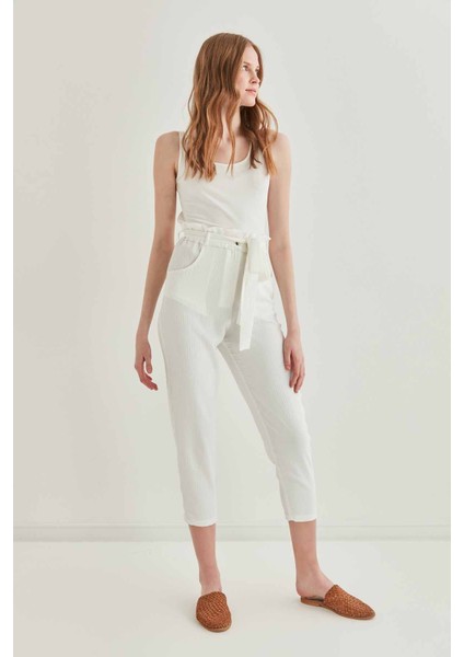 Yüksek Bel Kuşak Kemerli Havuç Pantolon modelleri