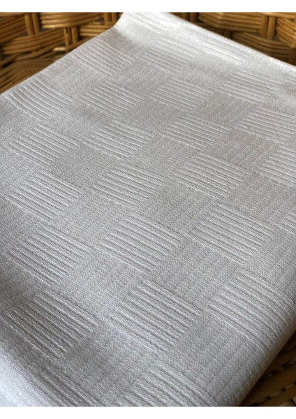 Beyaz Tek Kişilik Dama Desen Pike Pamuk Poplin Iplik