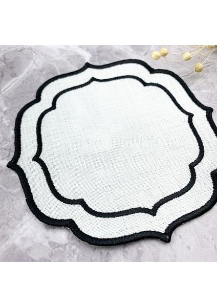 Siyah Renkli Çift Sargı Nakışlı Kokteyl Peçetesi fiyatları