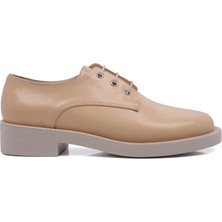 Lescarpe 091 Klasik Kadın Ayakkabı Bej Renk Taban Tipi ile Şık ve Rahat Kullanım