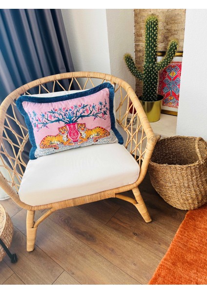 Dekoratif Kaplan Desenli Kırlent - Suluboya Pembe Kadife Yastık Kılıfı modelleri