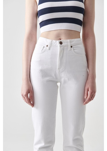 Kelly Kadın Mom Fit Yüksek Bel Dar Paça Açik İndigo Jean Pantolon fiyatları