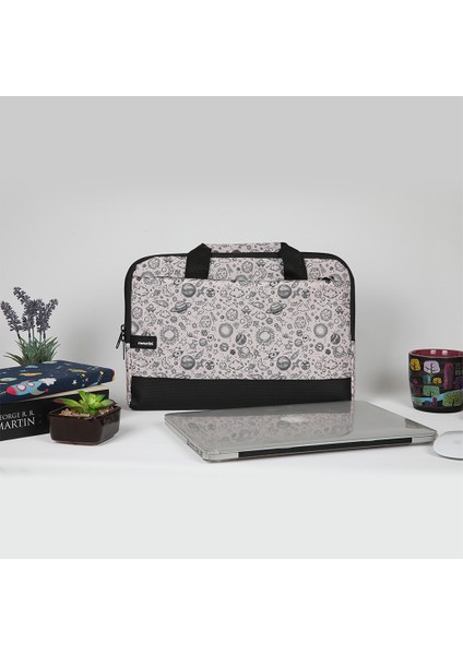 Moserini 14"-14.2" Taban Korumalı, Omuz Askılı Desenli Macbook Air-Pro Laptop Çantası - Space fiyatları