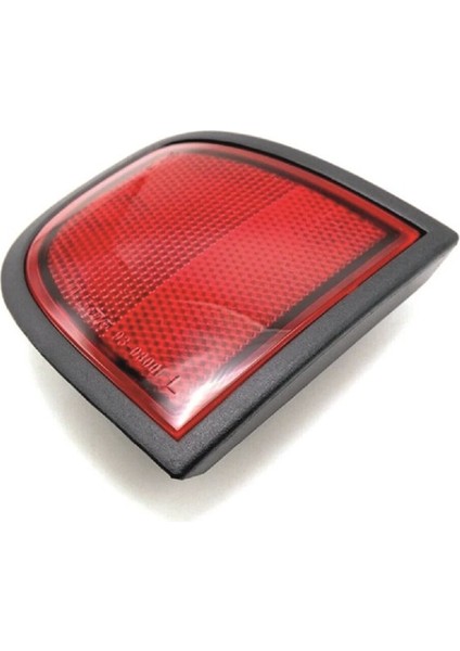 Mitsubishi L200 Arka Çamurluk Reflektörü Sol 2007-2014
