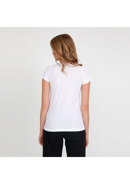 RELAX IN Kadın Slim Fit Tişört Beyaz modelleri