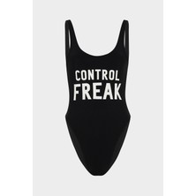 Açelya Okcu Control Freak Sloganlı Push Up Mayo