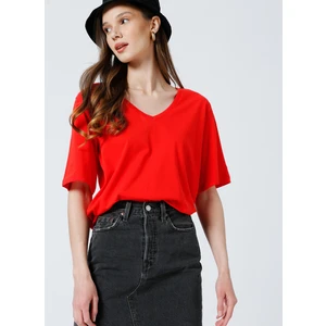 V Yaka Düz Kırmızı Kadın T-Shirt TALITA