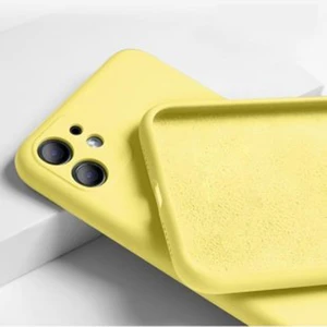 iPhone 11 6.1" Uyumlu 3D Kamera Korumalı Içi Kadife Lansman Silikon Kılıf Sarı