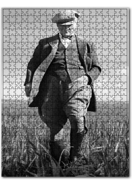Mustafa Kemal Atatürk Buğday Tarlasında Siyah Beyaz 120 Parça Puzzle Yapboz Mdf(Ahşap)