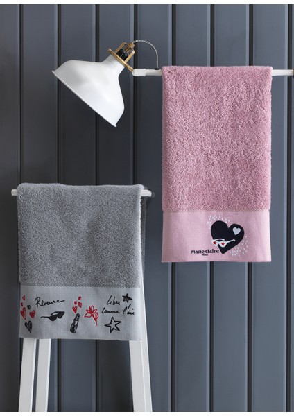 Kiss 2' Li Nakışlı Havlu Seti