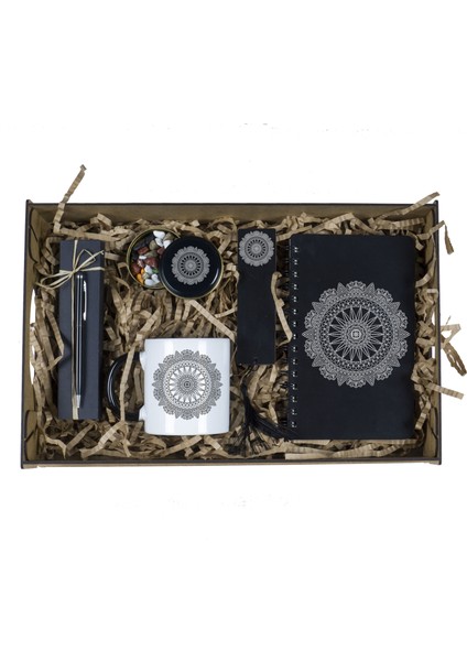 Ahşap Kutuda Mandala Tasarımlı Doğum Günü Hediye Seti