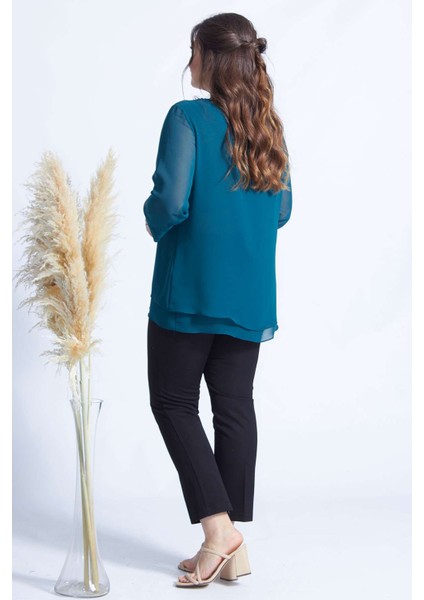 1934 Petrol Kolye Yakalı Şifon Büyük Beden Şık Bluz fırsatları