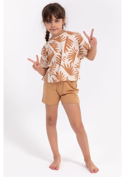 Yaprak Desenli Camel Kız Çocuk Şort Takım modelleri