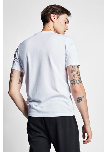 Beyaz Erkek Kısa Kollu T-Shirt 22B-1123 fırsatları