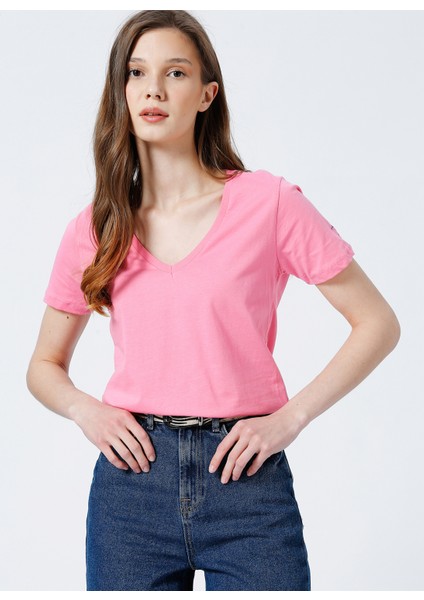 V Yaka Düz Açık Pembe Kadın T-Shirt TEYO