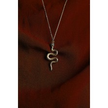 Hestia Silver Yılan Figürlü 925 Ayar Gümüş Kolyer