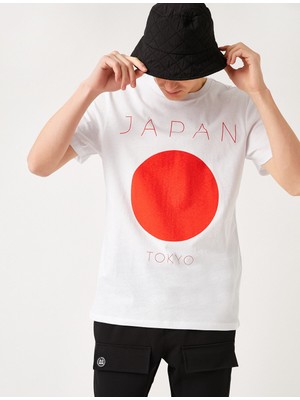 Koton Standart Fit Tokyo Baskılı Tişört