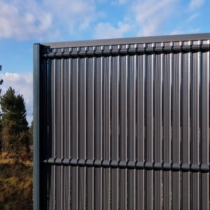 Renkli Evim Çim Çit Pvc Kaplama Panel Tel Çit Kaplama 203 x 250cm