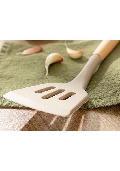 English Home Liana Silikon Delıklı Spatula 32 Cm Bej