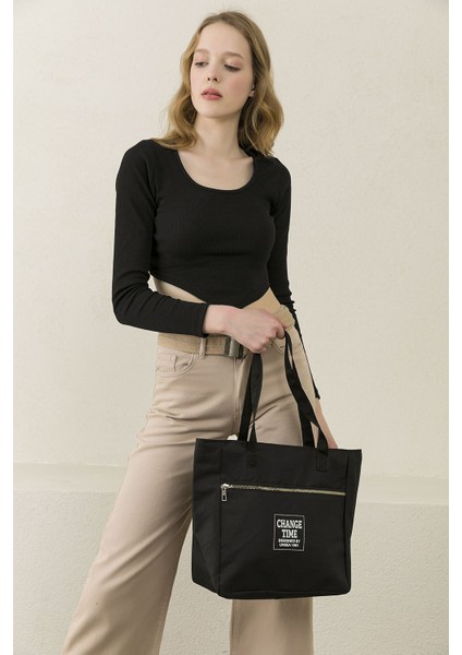 Kadın Siyah Önü Fermuarlı Change Time Yazılı Kol Çantası fiyatları