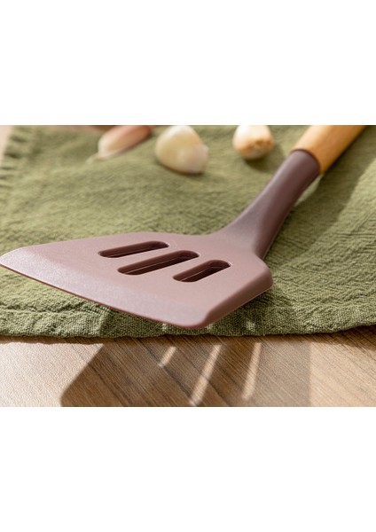 English Home Liana Silikon Delikli Spatula 32 cm Mürdüm