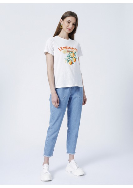Bisiklet Yaka Basic Baskılı Beyaz Kadın T-Shirt - RESHE indirimleri