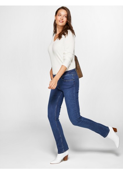 Kadın Normal Bel Normal Boy Straight Jean Pantolon fiyatları