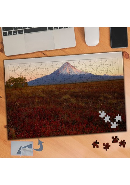 Çimenlerin Ardında Karlı Dağ 240 Parça Puzzle Yapboz TABLO-586