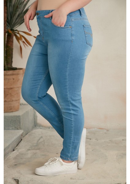 Büyük Beden Buz Mavi Kot Pantolon fiyatları