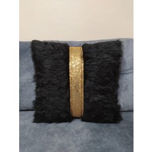 Yılmaz Home Peluş Şeritli Kırlent Kılıfı - (Siyah Peluş-Gold Şeritli)