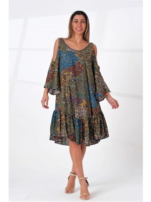 Keyifli Moda Kadın Haki Omuzu Pencereli Tavus Kuşu Desen Kolları Volanlı Oversize Elbise