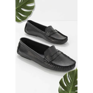 Siyah Hakiki Deri Kadın Loafer Ayakkabı K01671300203