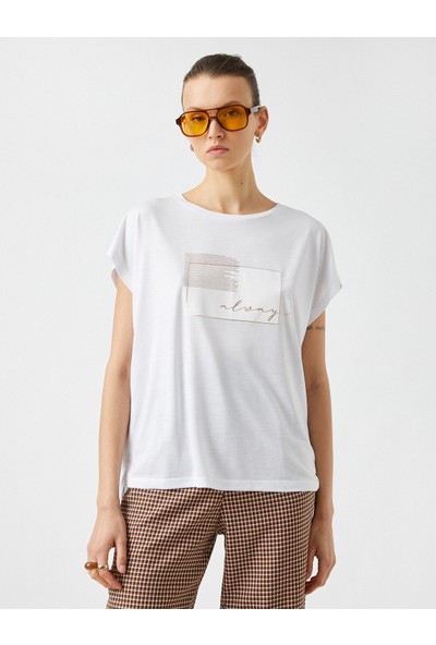 Koton 2SAK50066EK Yuvarlak Yaka Kısa Kollu Normal Kalıp Beyaz Kadın T-Shirt