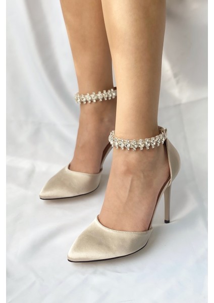 Gizmo Bej Saten Bilekten Taşlı Topuklu Ayakkabı indirimleri
