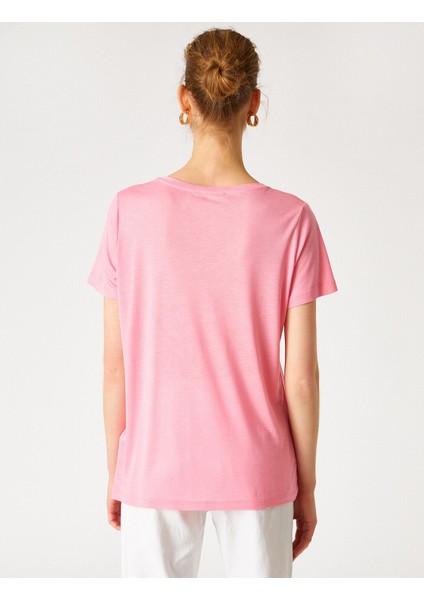 2YAK13046EK Yuvarlak Yaka Kısa Kollu Normal Kalıp Pembe Kadın T-Shirt