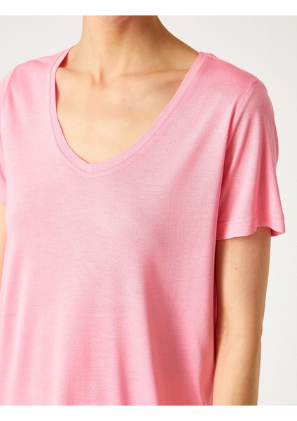 2YAK13046EK Yuvarlak Yaka Kısa Kollu Normal Kalıp Pembe Kadın T-Shirt