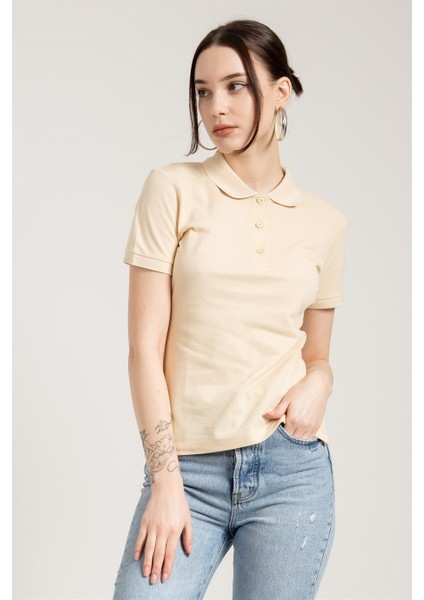Bej Klasik Düğmeli Kadın Polo Yaka T-Shirt fiyatları