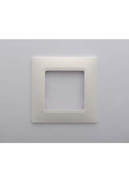 Salbei Tekli Çerçeve Beyaz (Legrand)