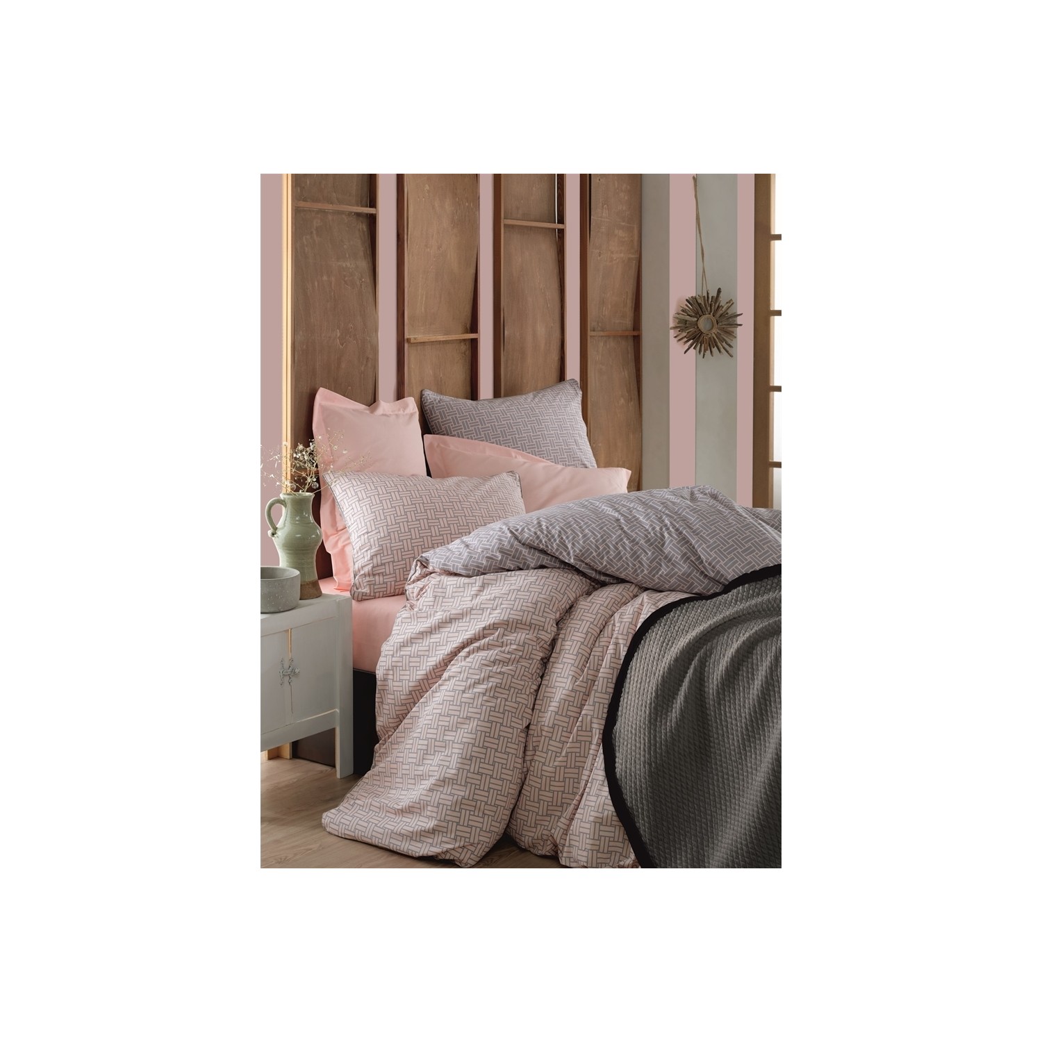 Cotton Box Tek Kişilik Yatak Örtüsü ve Nevresim Takımı Cotton Box Tek Kişilik Yatak Örtüsü ve Nevresim Takımı