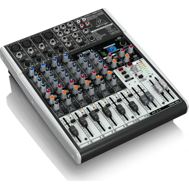 Behringer XENYX X1204USB