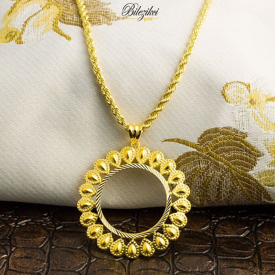 Bilezikci Tam Altınlı + Taşsız Çerçeveli + Altın Zincirli