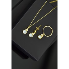 Papatya Silver 925 Ayar Gümüş Gold Kaplama Beyaz Opal Yuvarlak Kolye Çivili ve Halka Küpe Set
