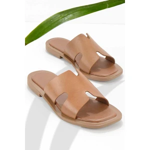 Kadın Sabo Terlik Taba Renk Deri Malzeme