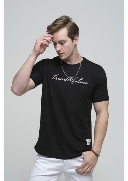 Trend Future Nakışlı Eteği Oval Slim Fit Erkek Tshirt